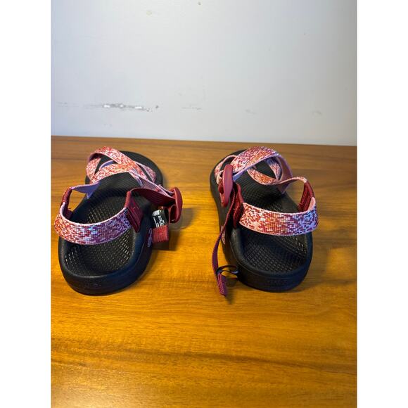 Chaco ZCloud 2 women’s sandal size 8, pink and red straps - Picture 5 of 7